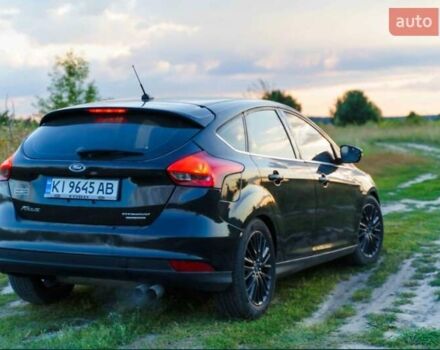 Чорний Форд Фокус, об'ємом двигуна 2 л та пробігом 182 тис. км за 8500 $, фото 5 на Automoto.ua