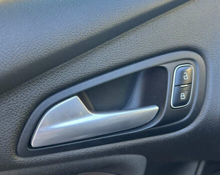 Форд Фокус 2015 в Львове на Automoto.ua Черный Форд Фокус, объемом двигателя 2 л и пробегом 140 тыс. км за 8100 $, фото 39 на Automoto.ua