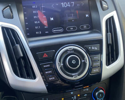 Черный Форд Фокус, объемом двигателя 2 л и пробегом 266 тыс. км за 7300 $, фото 7 на Automoto.ua