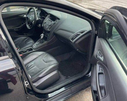 Черный Форд Фокус, объемом двигателя 2 л и пробегом 187 тыс. км за 8750 $, фото 6 на Automoto.ua