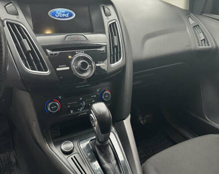 Черный Форд Фокус, объемом двигателя 2 л и пробегом 219 тыс. км за 8800 $, фото 18 на Automoto.ua