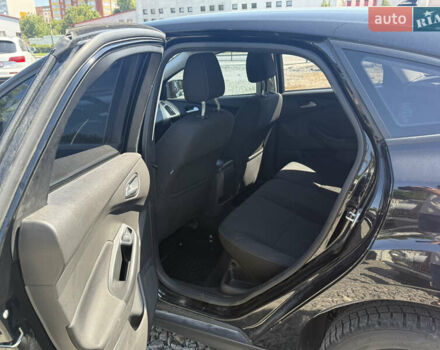 Чорний Форд Фокус, об'ємом двигуна 1 л та пробігом 70 тис. км за 8800 $, фото 7 на Automoto.ua