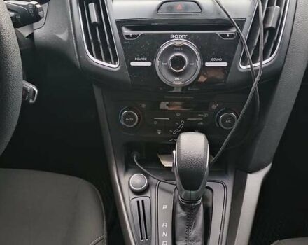 Черный Форд Фокус, объемом двигателя 2 л и пробегом 107 тыс. км за 9900 $, фото 13 на Automoto.ua