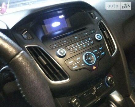 Черный Форд Фокус, объемом двигателя 2 л и пробегом 85 тыс. км за 10300 $, фото 8 на Automoto.ua