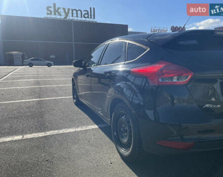 Черный Форд Фокус, объемом двигателя 2 л и пробегом 112 тыс. км за 10800 $, фото 5 на Automoto.ua