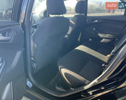 Черный Форд Фокус, объемом двигателя 2 л и пробегом 112 тыс. км за 10800 $, фото 9 на Automoto.ua