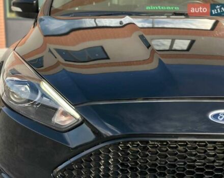 Чорний Форд Фокус, об'ємом двигуна 2 л та пробігом 123 тис. км за 12990 $, фото 3 на Automoto.ua