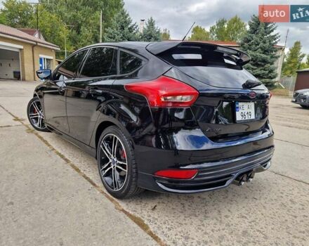 Черный Форд Фокус, объемом двигателя 2 л и пробегом 98 тыс. км за 12000 $, фото 5 на Automoto.ua