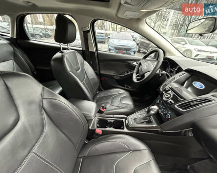 Чорний Форд Фокус, об'ємом двигуна 2 л та пробігом 88 тис. км за 11000 $, фото 27 на Automoto.ua