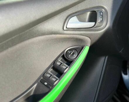 Черный Форд Фокус, объемом двигателя 2 л и пробегом 123 тыс. км за 12990 $, фото 9 на Automoto.ua