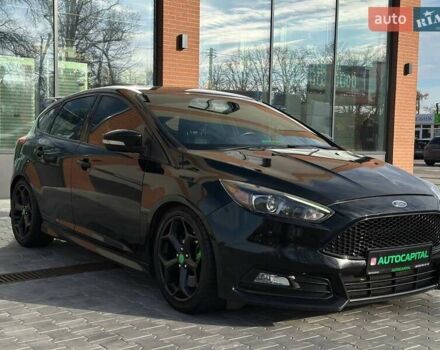 Чорний Форд Фокус, об'ємом двигуна 2 л та пробігом 123 тис. км за 12990 $, фото 1 на Automoto.ua