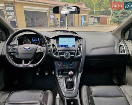 Черный Форд Фокус, объемом двигателя 2 л и пробегом 98 тыс. км за 12000 $, фото 25 на Automoto.ua