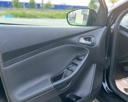 Чорний Форд Фокус, об'ємом двигуна 2 л та пробігом 2 тис. км за 8800 $, фото 6 на Automoto.ua