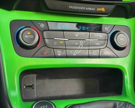 Черный Форд Фокус, объемом двигателя 2 л и пробегом 123 тыс. км за 12990 $, фото 20 на Automoto.ua