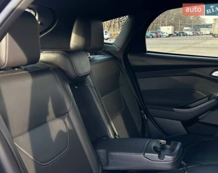 Чорний Форд Фокус, об'ємом двигуна 2 л та пробігом 123 тис. км за 12990 $, фото 25 на Automoto.ua