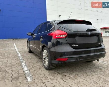 Чорний Форд Фокус, об'ємом двигуна 2 л та пробігом 123 тис. км за 9300 $, фото 5 на Automoto.ua