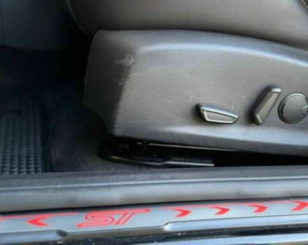 Черный Форд Фокус, объемом двигателя 2 л и пробегом 123 тыс. км за 12990 $, фото 12 на Automoto.ua