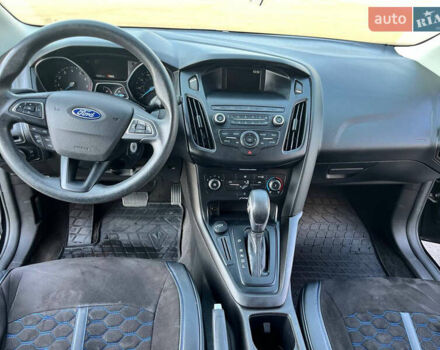 Черный Форд Фокус, объемом двигателя 2 л и пробегом 64 тыс. км за 10300 $, фото 10 на Automoto.ua
