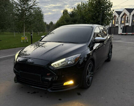 Черный Форд Фокус, объемом двигателя 2 л и пробегом 110 тыс. км за 12000 $, фото 1 на Automoto.ua