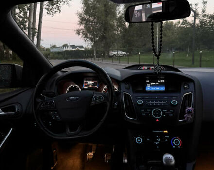 Черный Форд Фокус, объемом двигателя 2 л и пробегом 110 тыс. км за 12000 $, фото 6 на Automoto.ua