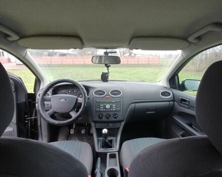 Черный Форд Фокус, объемом двигателя 1.4 л и пробегом 170 тыс. км за 3500 $, фото 6 на Automoto.ua