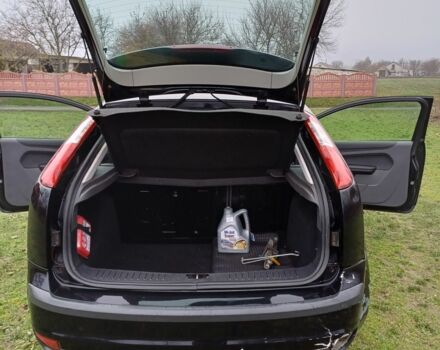 Черный Форд Фокус, объемом двигателя 1.4 л и пробегом 170 тыс. км за 3500 $, фото 4 на Automoto.ua