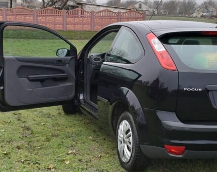 Черный Форд Фокус, объемом двигателя 1.4 л и пробегом 170 тыс. км за 3500 $, фото 2 на Automoto.ua