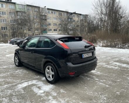 Черный Форд Фокус, объемом двигателя 1.6 л и пробегом 150 тыс. км за 2999 $, фото 1 на Automoto.ua