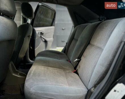 Черный Форд Фокус, объемом двигателя 2 л и пробегом 250 тыс. км за 2300 $, фото 19 на Automoto.ua