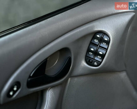 Черный Форд Фокус, объемом двигателя 2 л и пробегом 250 тыс. км за 2300 $, фото 18 на Automoto.ua