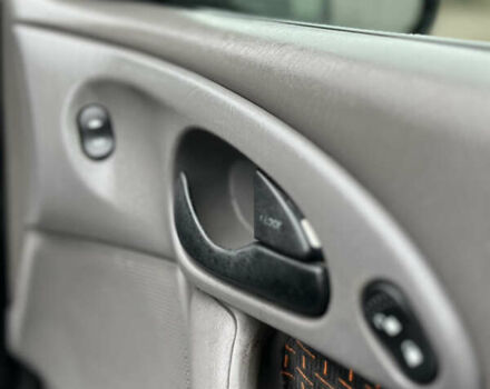 Черный Форд Фокус, объемом двигателя 1.8 л и пробегом 178 тыс. км за 2850 $, фото 17 на Automoto.ua