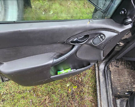 Чорний Форд Фокус, об'ємом двигуна 1.6 л та пробігом 300 тис. км за 1800 $, фото 16 на Automoto.ua