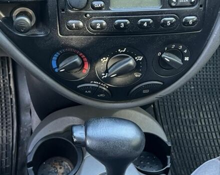 Форд Фокус 2002 в Ужгороде на Automoto.ua Черный Форд Фокус, объемом двигателя 2 л и пробегом 160 тыс. км за 3200 $, фото 6 на Automoto.ua