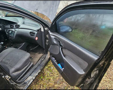 Чорний Форд Фокус, об'ємом двигуна 1.6 л та пробігом 300 тис. км за 1800 $, фото 13 на Automoto.ua