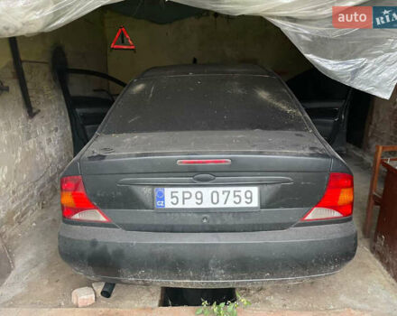 Черный Форд Фокус, объемом двигателя 1.8 л и пробегом 300 тыс. км за 600 $, фото 4 на Automoto.ua