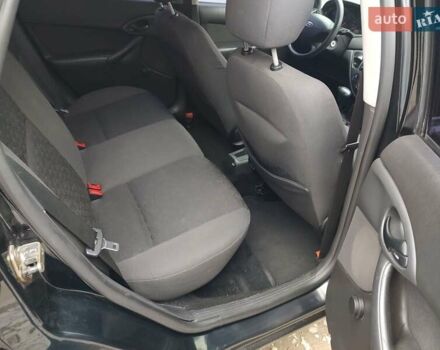 Чорний Форд Фокус, об'ємом двигуна 1.6 л та пробігом 100 тис. км за 4550 $, фото 2 на Automoto.ua