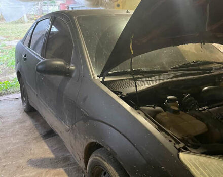 Черный Форд Фокус, объемом двигателя 1.8 л и пробегом 300 тыс. км за 600 $, фото 11 на Automoto.ua