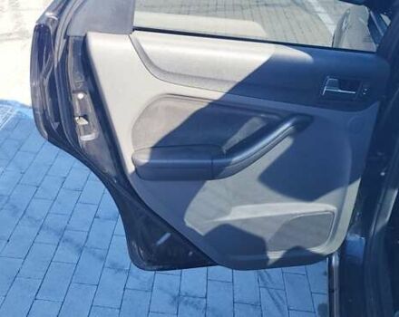 Черный Форд Фокус, объемом двигателя 1.8 л и пробегом 186 тыс. км за 4900 $, фото 16 на Automoto.ua