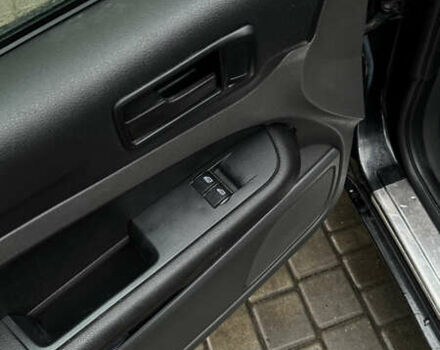 Черный Форд Фокус, объемом двигателя 1.39 л и пробегом 201 тыс. км за 4899 $, фото 14 на Automoto.ua