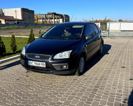 Черный Форд Фокус, объемом двигателя 1.6 л и пробегом 263 тыс. км за 4600 $, фото 2 на Automoto.ua