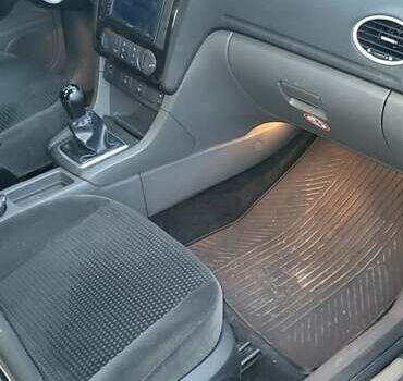 Черный Форд Фокус, объемом двигателя 1.8 л и пробегом 186 тыс. км за 4900 $, фото 31 на Automoto.ua