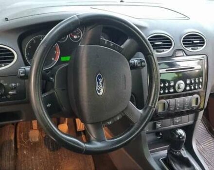 Черный Форд Фокус, объемом двигателя 2 л и пробегом 260 тыс. км за 4900 $, фото 4 на Automoto.ua