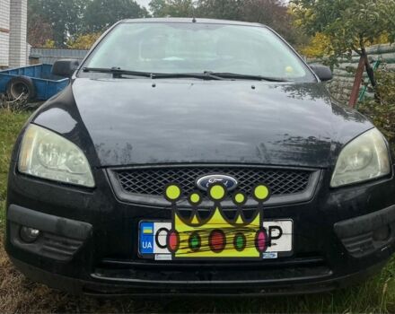 Черный Форд Фокус, объемом двигателя 1.6 л и пробегом 250 тыс. км за 3100 $, фото 2 на Automoto.ua