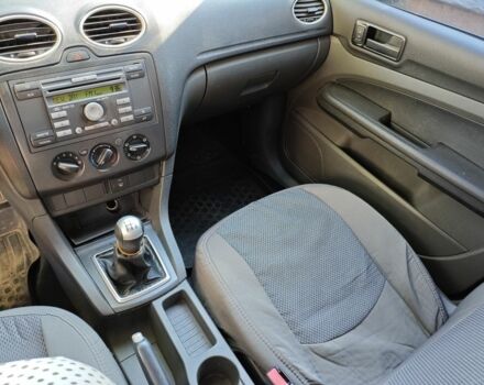 Форд Фокус 2006 в Житомире на Automoto.ua Черный Форд Фокус, объемом двигателя 1.4 л и пробегом 190 тыс. км за 4000 $, фото 7 на Automoto.ua