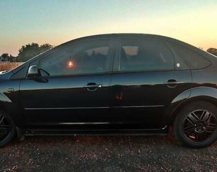 Черный Форд Фокус, объемом двигателя 1.6 л и пробегом 150 тыс. км за 5300 $, фото 3 на Automoto.ua