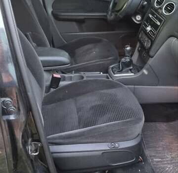 Черный Форд Фокус, объемом двигателя 2 л и пробегом 260 тыс. км за 4900 $, фото 5 на Automoto.ua