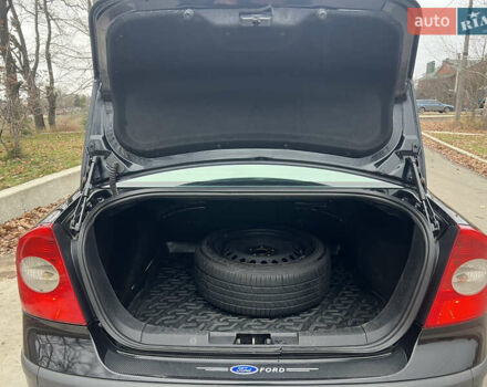 Черный Форд Фокус, объемом двигателя 2 л и пробегом 220 тыс. км за 5500 $, фото 18 на Automoto.ua