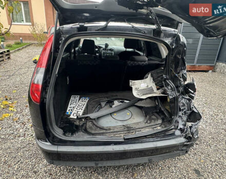 Черный Форд Фокус, объемом двигателя 1.6 л и пробегом 220 тыс. км за 2200 $, фото 18 на Automoto.ua