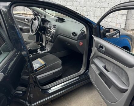 Черный Форд Фокус, объемом двигателя 2 л и пробегом 249 тыс. км за 5300 $, фото 6 на Automoto.ua