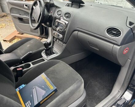 Черный Форд Фокус, объемом двигателя 2 л и пробегом 249 тыс. км за 5300 $, фото 4 на Automoto.ua